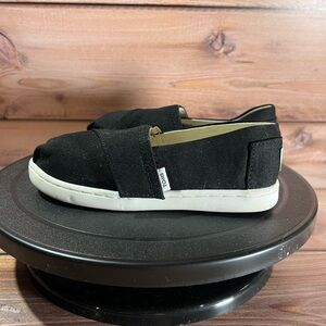 Girls TOMS Classic Black Canvas Slip-Ons